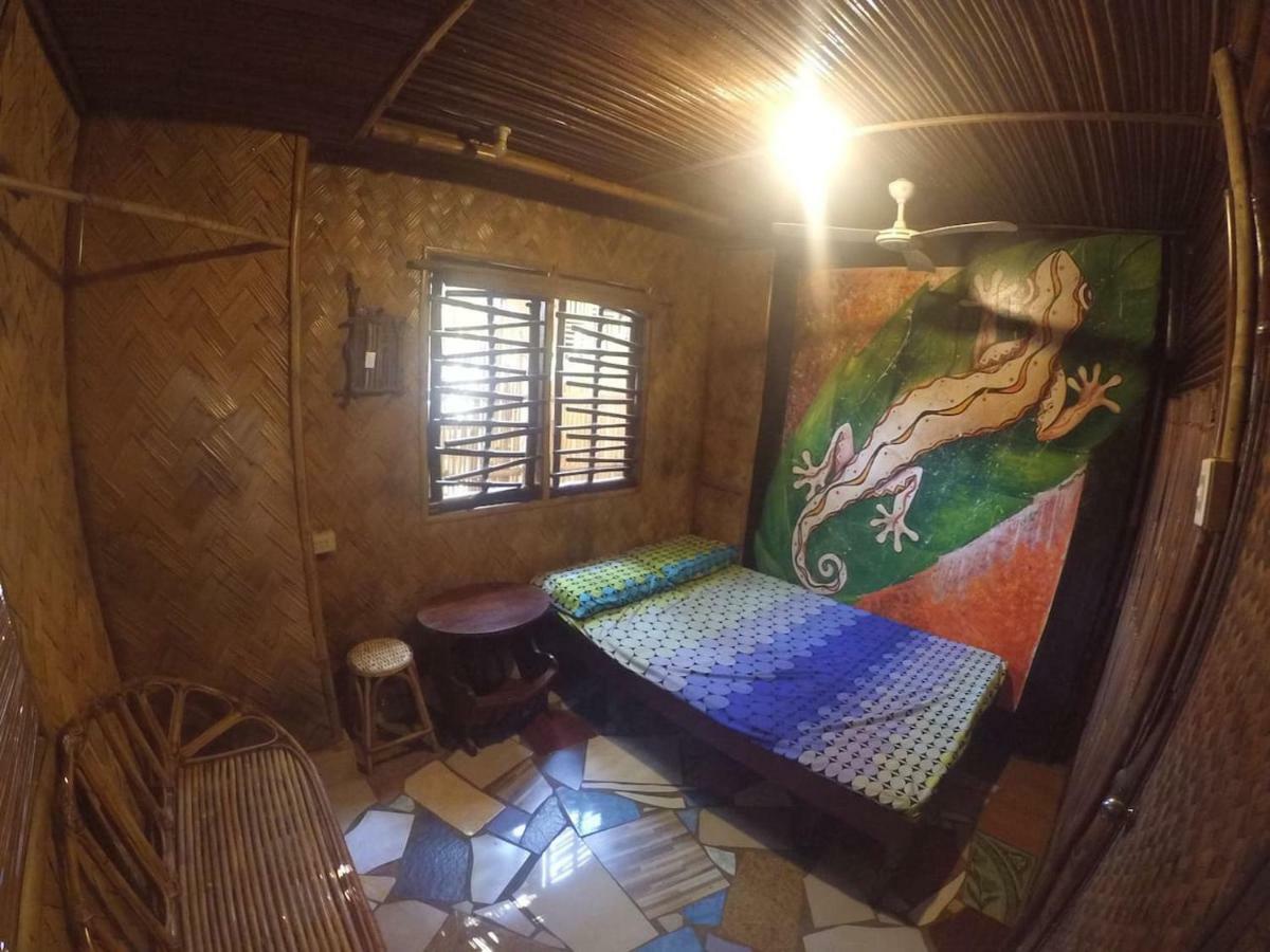 Hotel Bamboo Nest à Puerto Princesa Extérieur photo